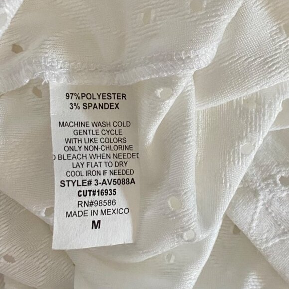 Ava James White Short Sleeve Eyelet Top Ruffle Sleeves Medium NEW - Picture 9 of 9